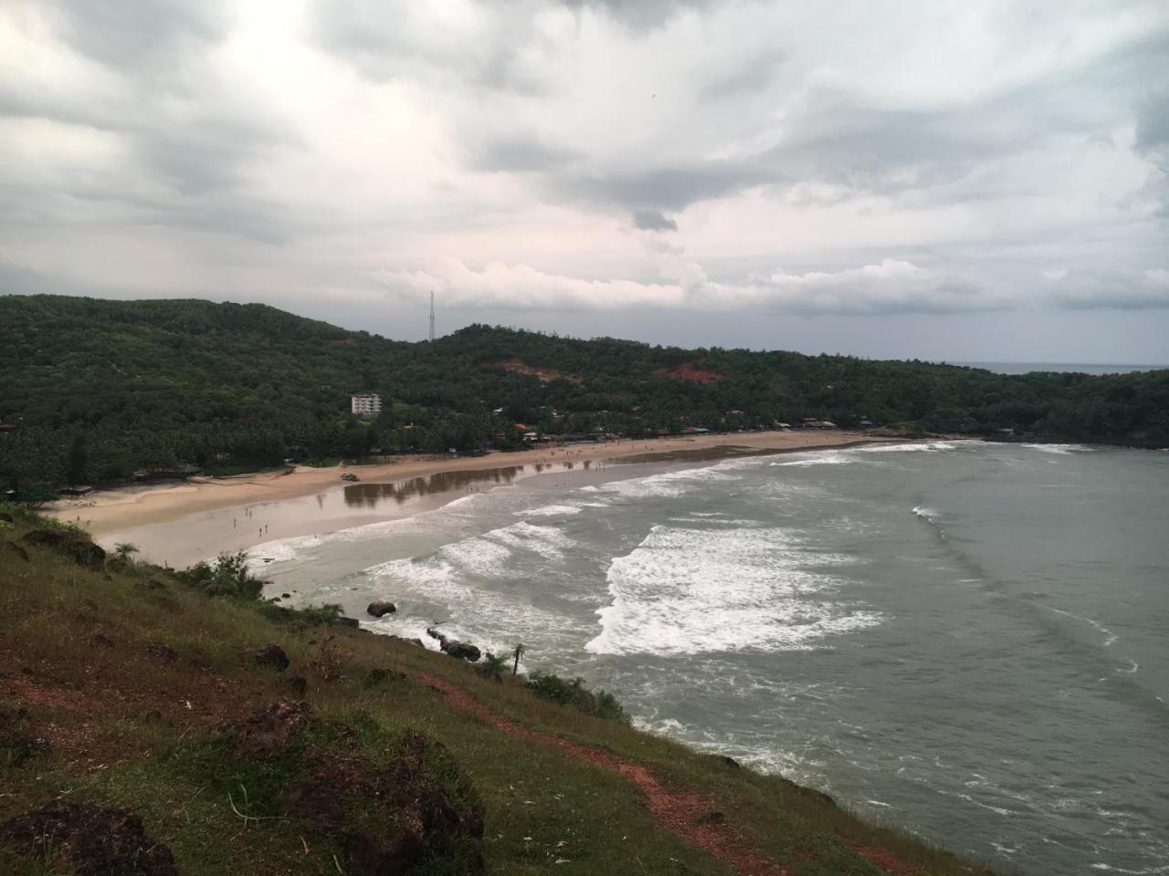 White Elephant Restaurant & Cottages Gokarna 고카르나 외부 사진