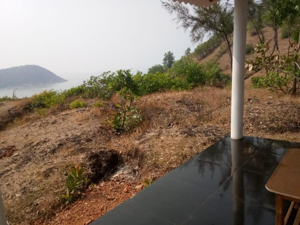 White Elephant Restaurant & Cottages Gokarna 고카르나 외부 사진